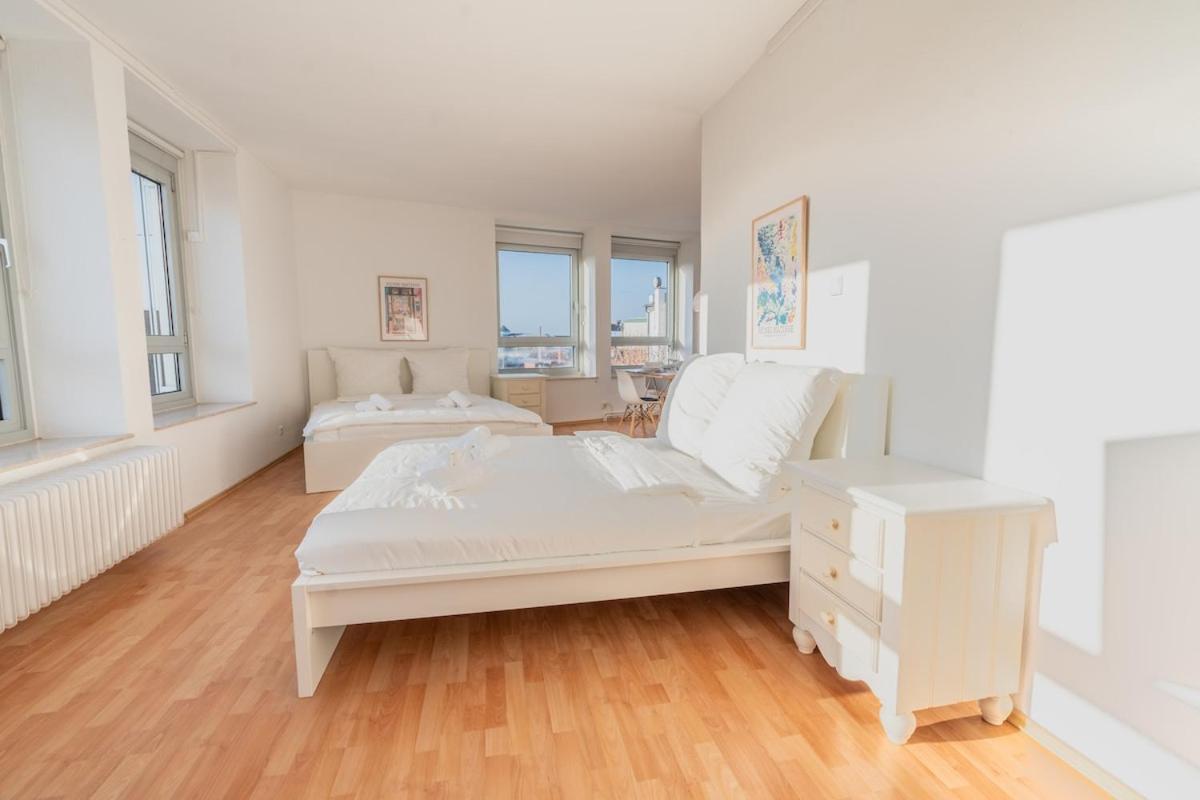 Zentrale Grosszuegige Penthousewohnung Fuer 8 Personen Appartamento *
