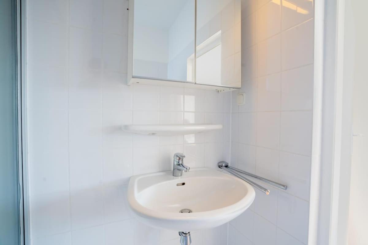 Zentrale Grosszuegige Penthousewohnung Fuer 8 Personen * BRE