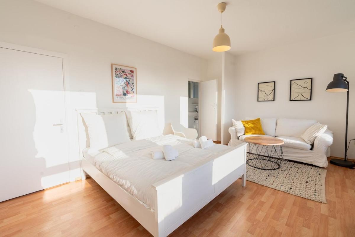 Zentrale Grosszuegige Penthousewohnung Fuer 8 Personen Apartment