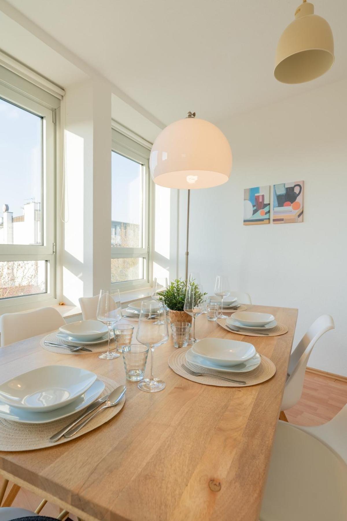 Zentrale Grosszuegige Penthousewohnung Fuer 8 Personen Apartment BRE